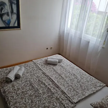 拉纳公寓 * 斯普利特