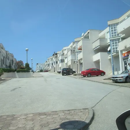 Lana Apartman